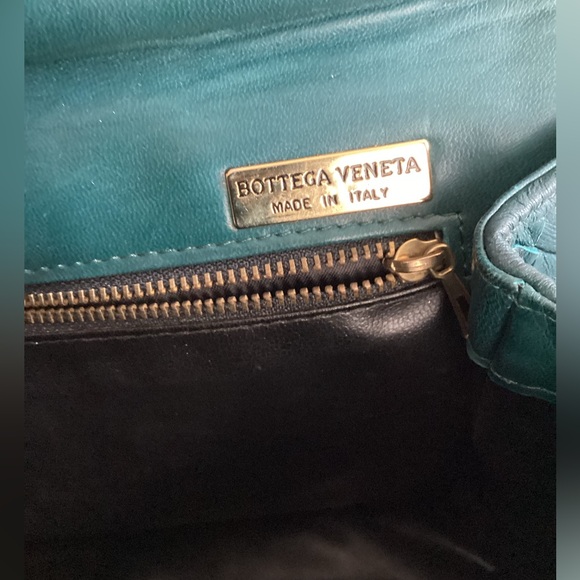 Vintage Bottega Veneta Elegant Green Woven Shoulder Bag - Picture 13 of 15